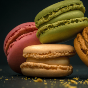 macaron framboise pistache vanille